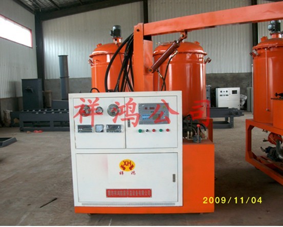 聚氨酯高压发泡机械设备厂家_服装服饰栏目